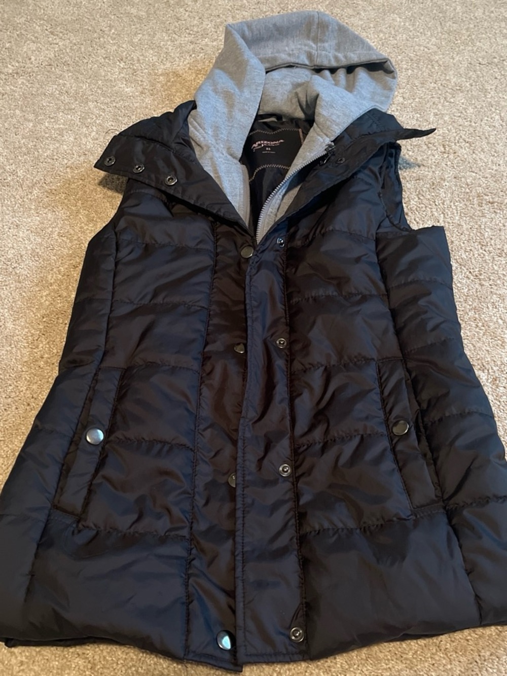 Arizona Jean Company Black Puffer Vest with Gray Hooded Liner